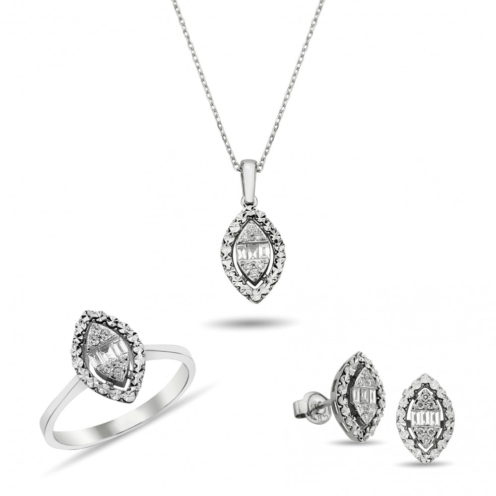 0,52 Karat Efekli Pırlantalı Baget Beyaz Altın Set Takım